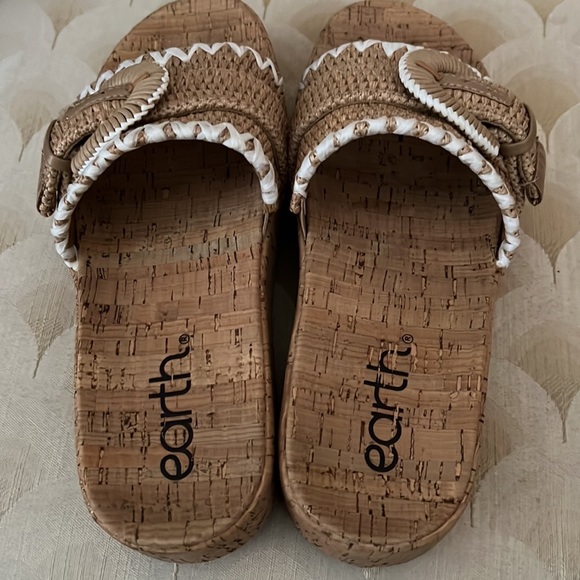 Only worn once! Cork and Raffia slides - Picture 2 of 7